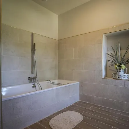 Prázdninový dům Chateau De Cambayrac, Exceptionnelle Pour 12 Personnes *