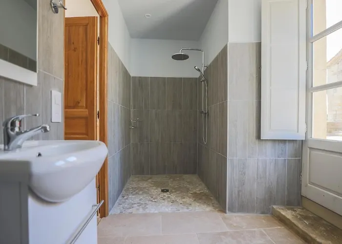 Chateau De Cambayrac, Résidence Exceptionnelle Pour 12 Personnes Castanet (Tarn-et-Garonne)